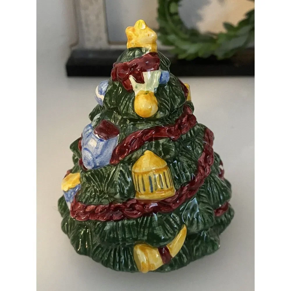 Hand Painted Christmas Trees FPD Macys Salt‎ & Pepper 1993 Hand Painted Vintage